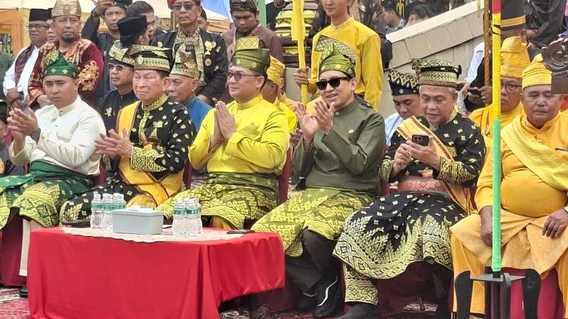 Pemprov Riau Titip Revitalisasi Candi Muara Takus ke Fadli Zon